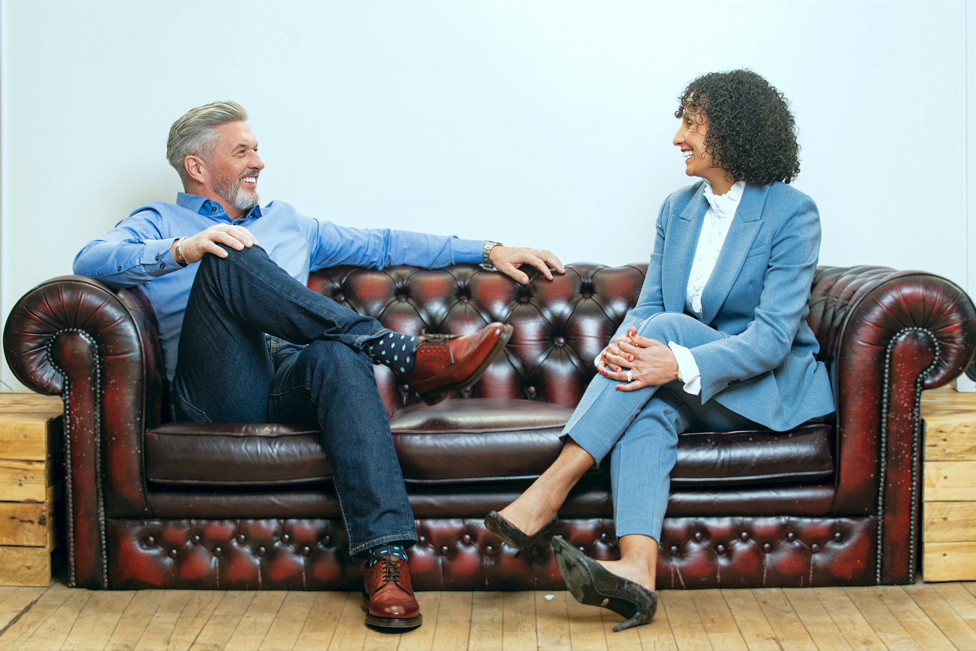 difference between manager and leader